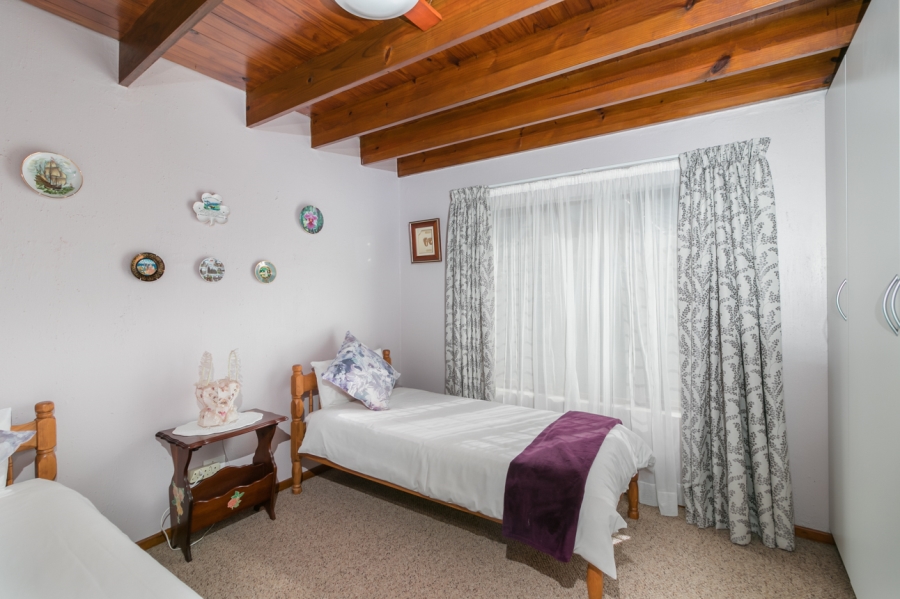 3 Bedroom Property for Sale in The Island Western Cape